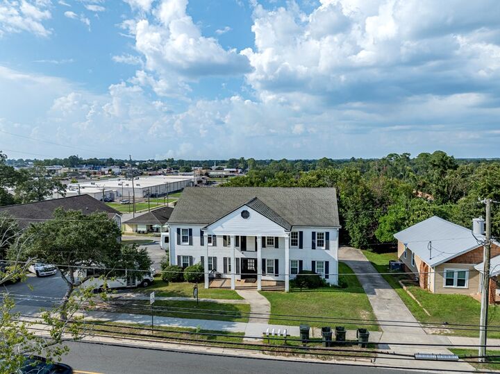 Property Photo:  713 5th Avenue *  GA 31768 