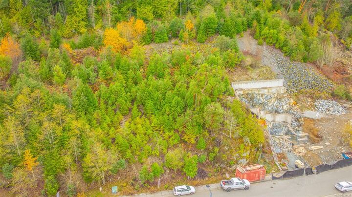 Property Photo: 426 Thetis Dr BC V9G 0A8
