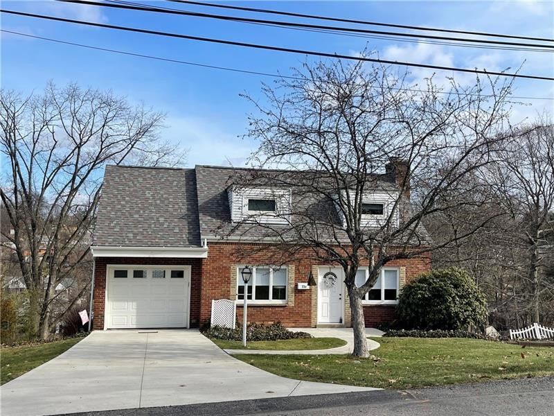 Property Photo: 330 Long Dr PA 15241