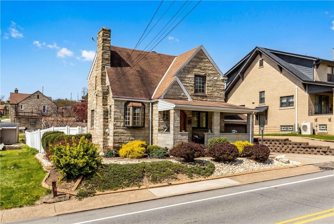 Property Photo:  513 McCoy Road  PA 15136 