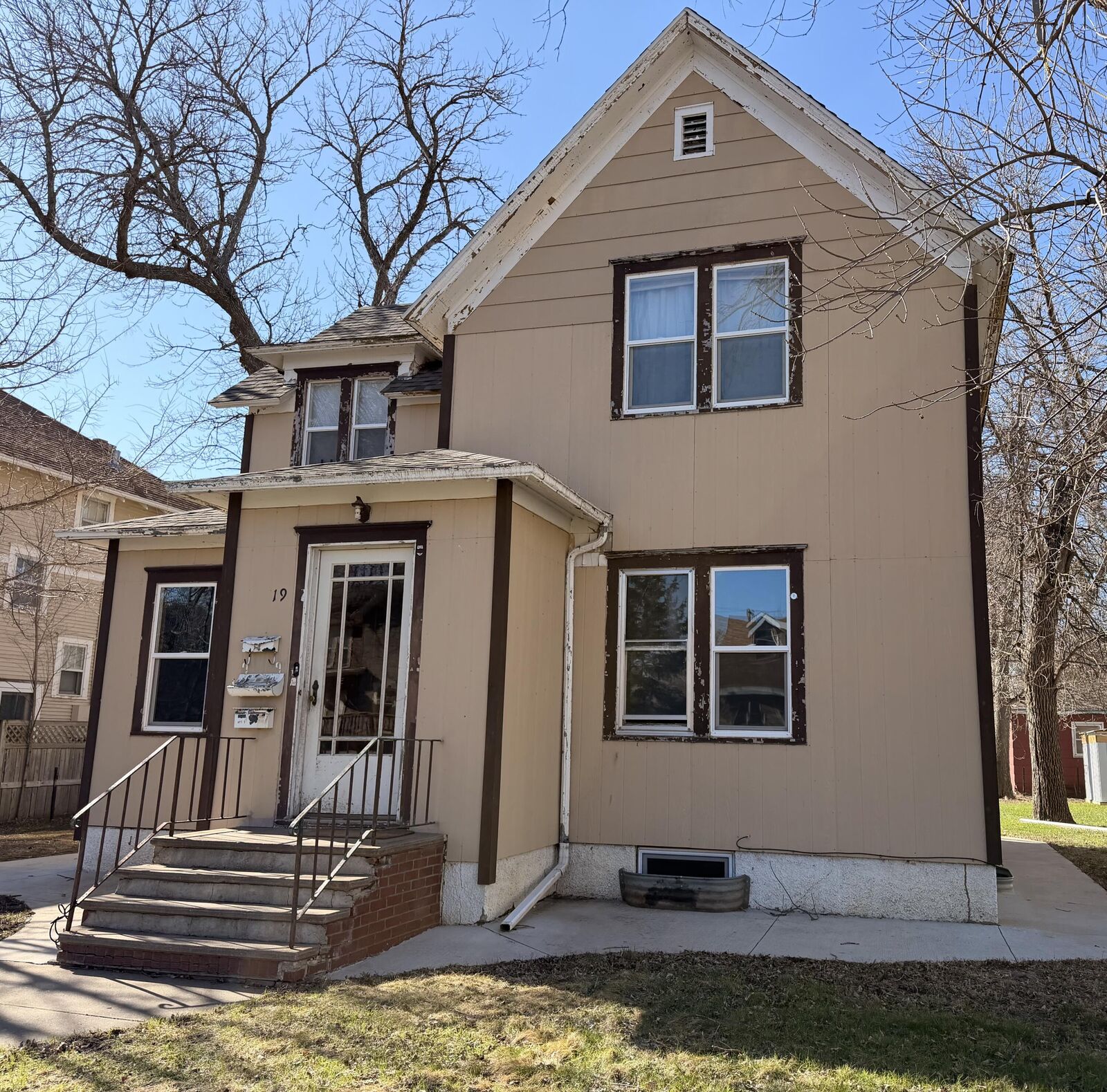 Property Photo:  19 SW 8th Avenue  SD 57401 