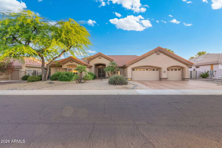 Property Photo:  16009 W Huron Drive  AZ 85375 