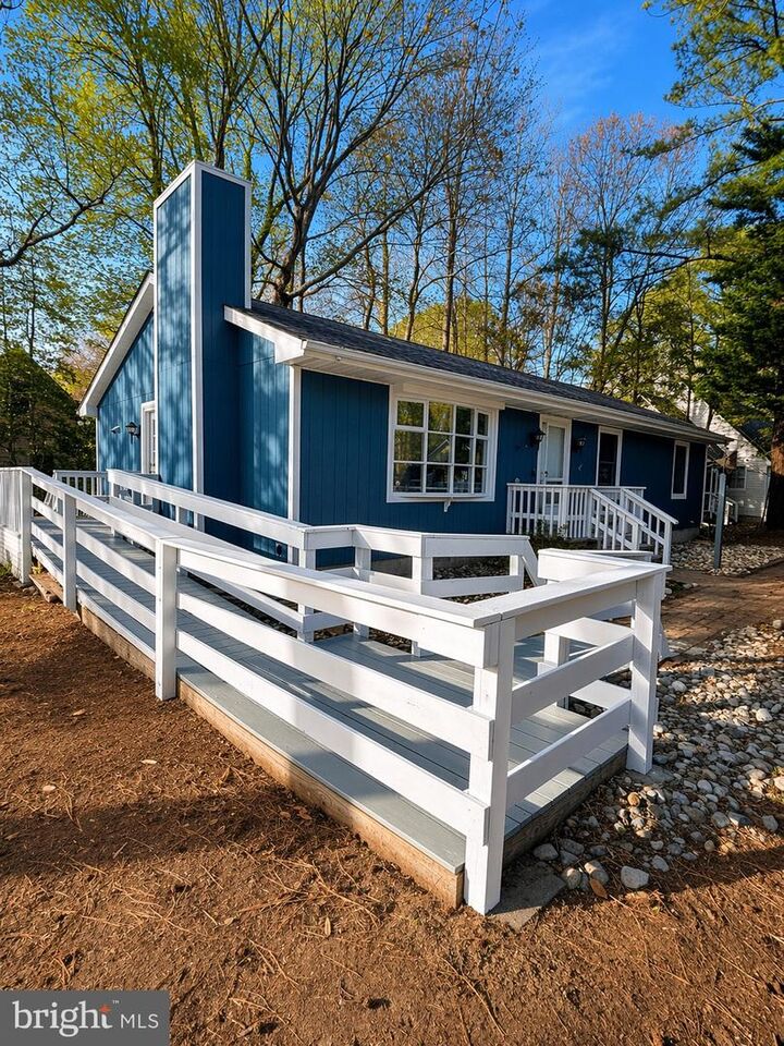 Property Photo:  18 Calgary Avenue  DE 19970 