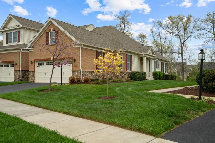 Property Photo:  44568 Granite Run Terrace  VA 20147 