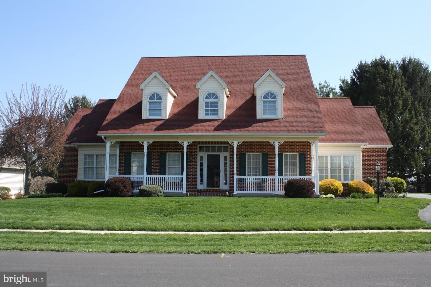 Property Photo:  70 Derbyshire Drive  PA 17015 