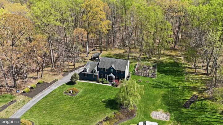 Property Photo:  3205 Ivy Way  MD 20776 