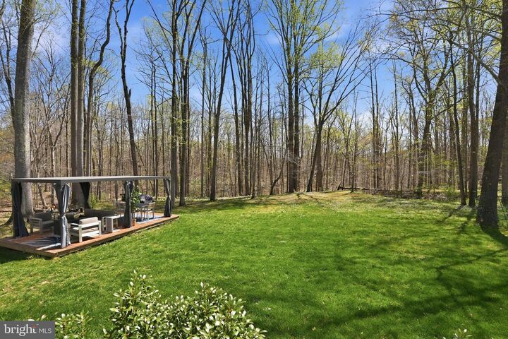 Property Photo:  3205 Ivy Way  MD 20776 