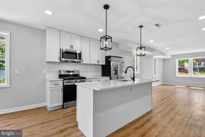 Property Photo:  305 Decatur Street NW  DC 20011 