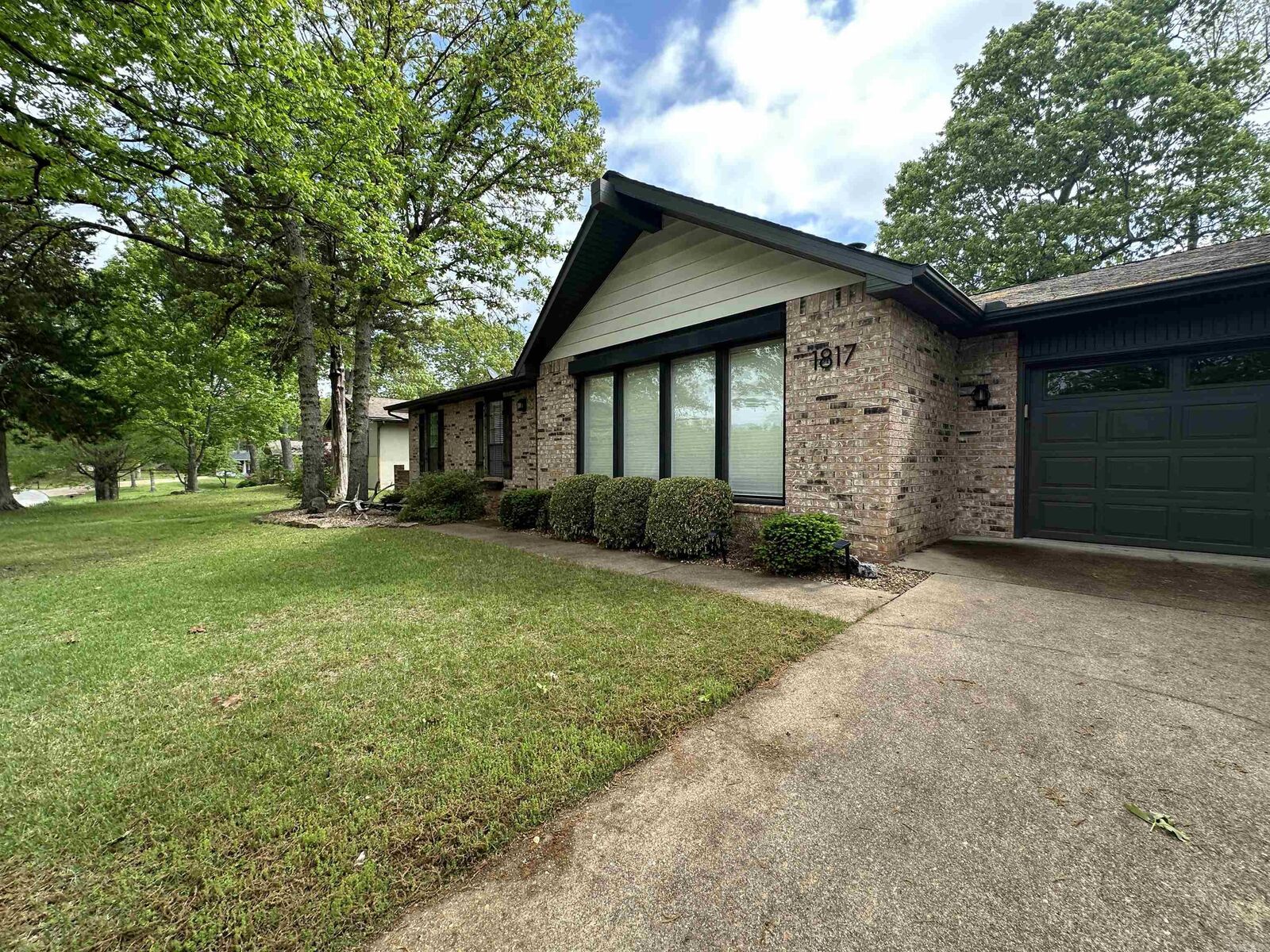 Property Photo:  1817 Fairway Drive  AR 72653 