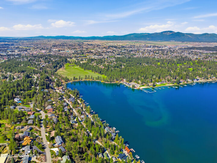 Property Photo:  2824 E Upper Hayden Lake Rd  ID 83835 