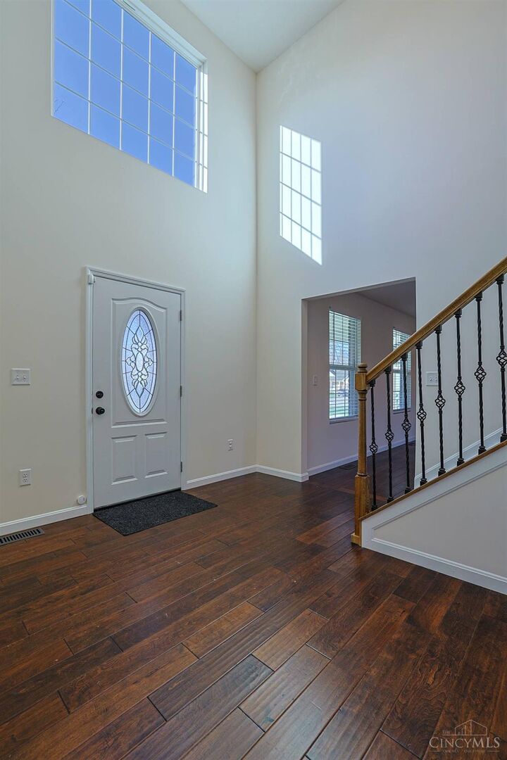 Property Photo:  1544 Adams Court  OH 45102 