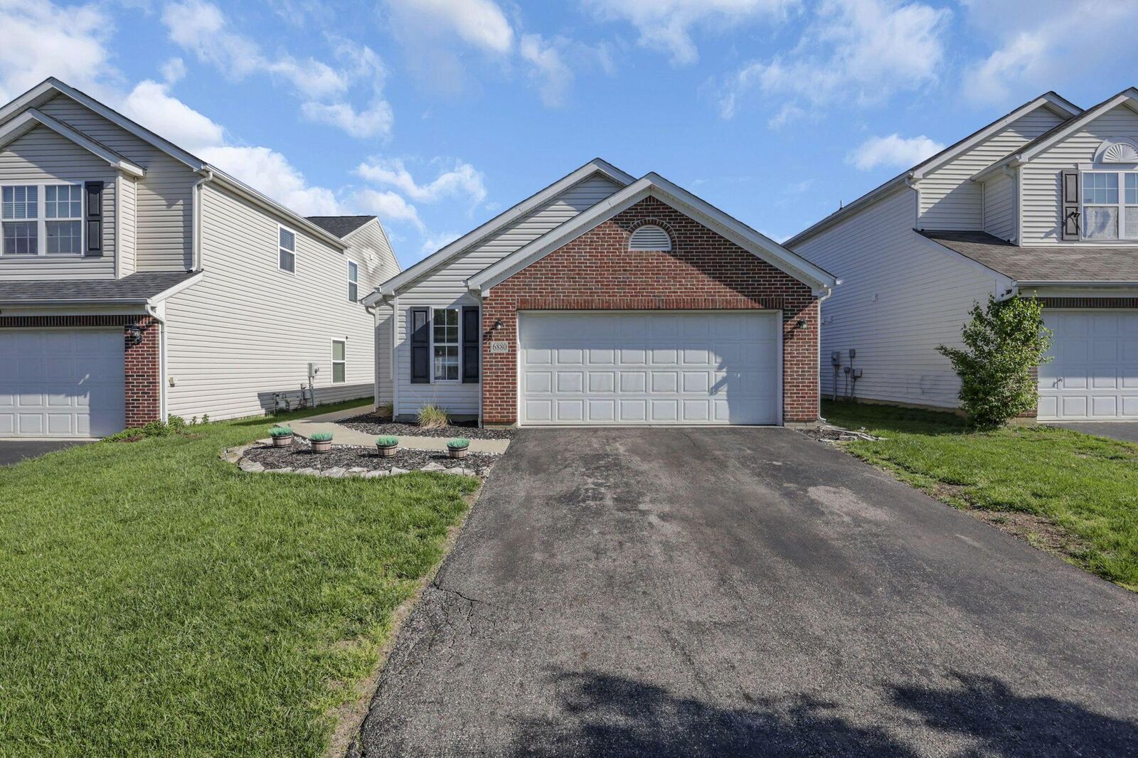 Property Photo:  6880 Riding Trail Drive  OH 43110 