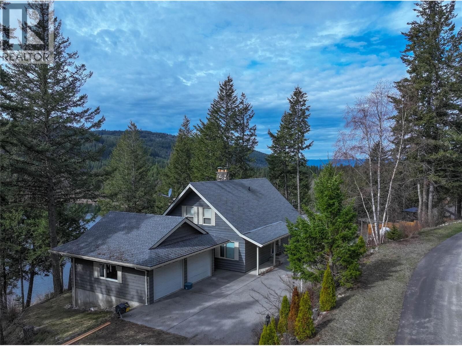 Property Photo: 1920 Lakeview Drive BC V0E 1Z1