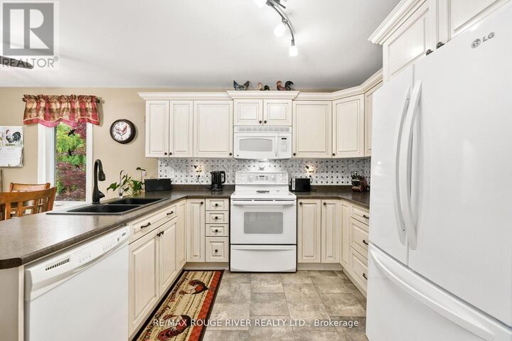 Property Photo:  14 Algonquin Avenue  ON K0K 1H0 