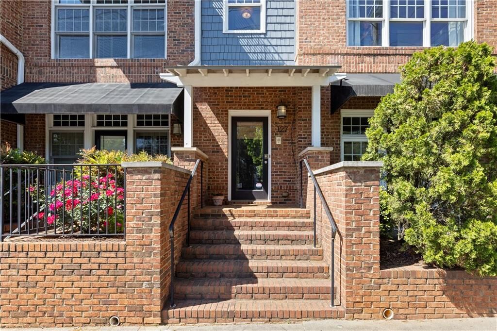 Property Photo:  1258 Dekalb Avenue NE 127  GA 30307 