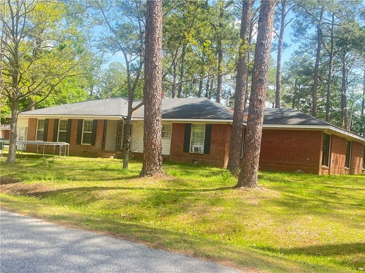 Property Photo:  1105 Camellia Drive  GA 31015 