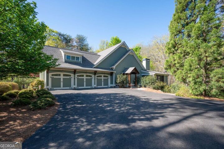 Property Photo: 495 Bear Creek Drive GA 30143