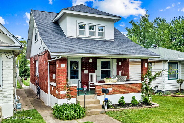 Property Photo:  2903 Rowan St  KY 40212 