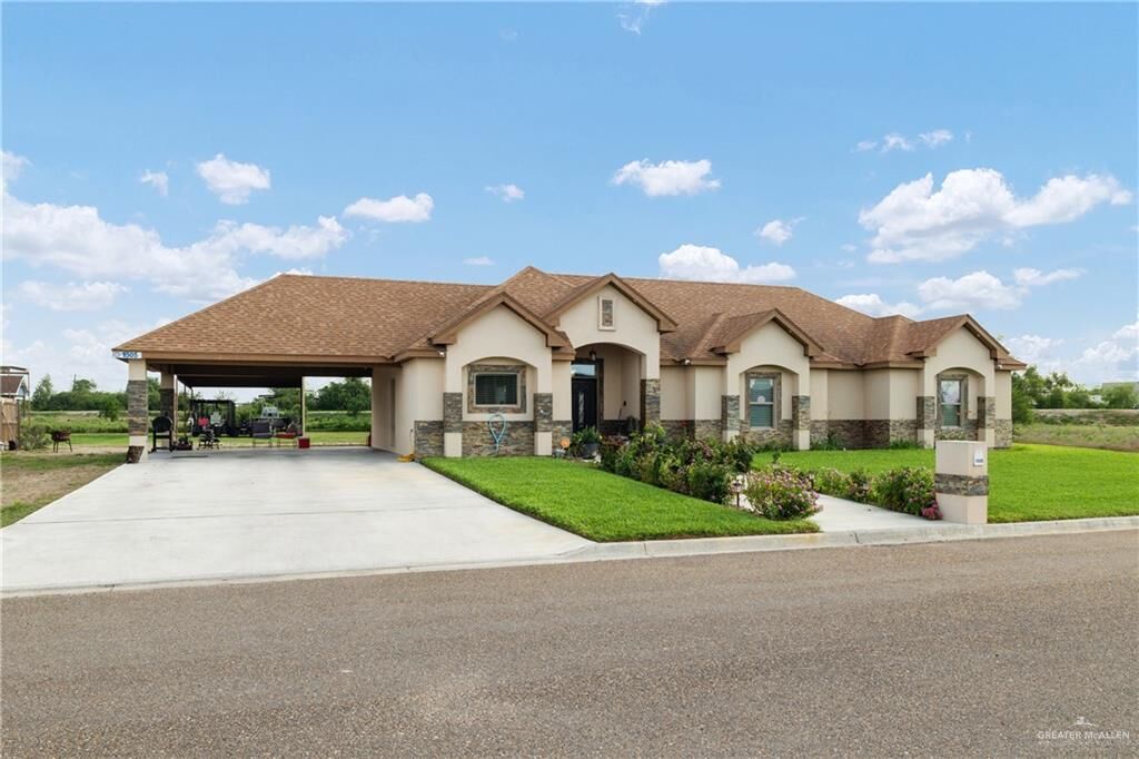 Property Photo:  1505 Yarely Street  TX 78573 