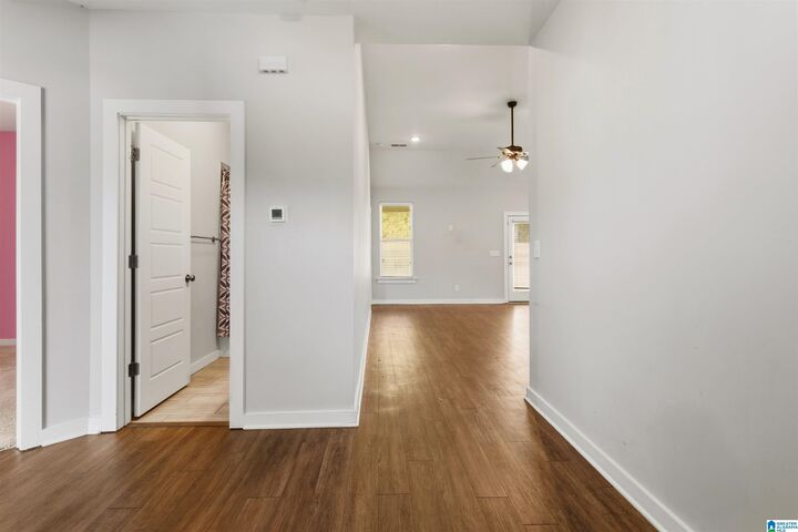 Property Photo: 140 Ridgecrest Road AL 35040