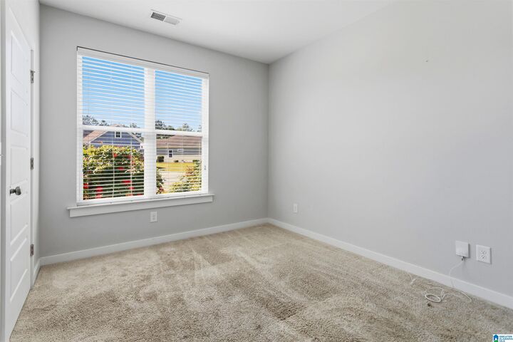 Property Photo:  140 Ridgecrest Road  AL 35040 