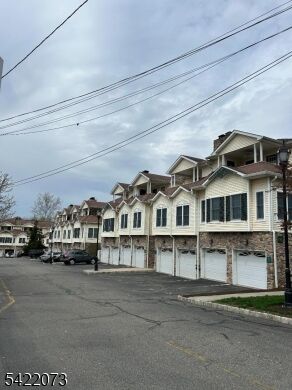 Property Photo:  91 Roseland Ave A8  NJ 07006 