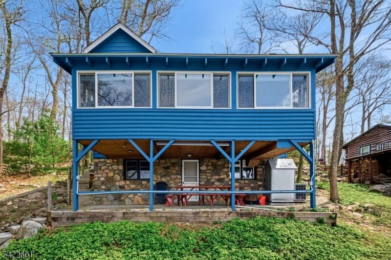 Property Photo:  1193 Lakeside Dr E  NJ 07422 