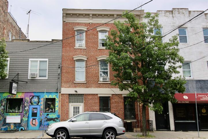 Property Photo:  592 Palisade Ave 1  NJ 07307 