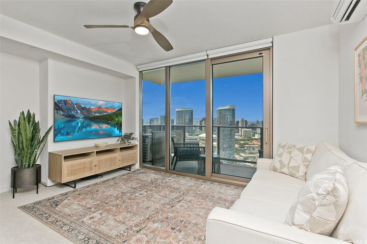 Property Photo:  1388 Kapiolani Boulevard 3408  HI 96814 