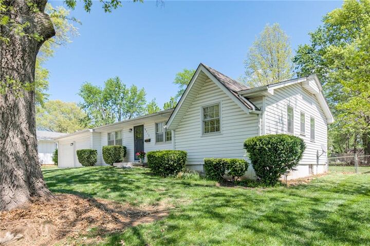 Property Photo:  9317 Mullen Road  KS 66215 