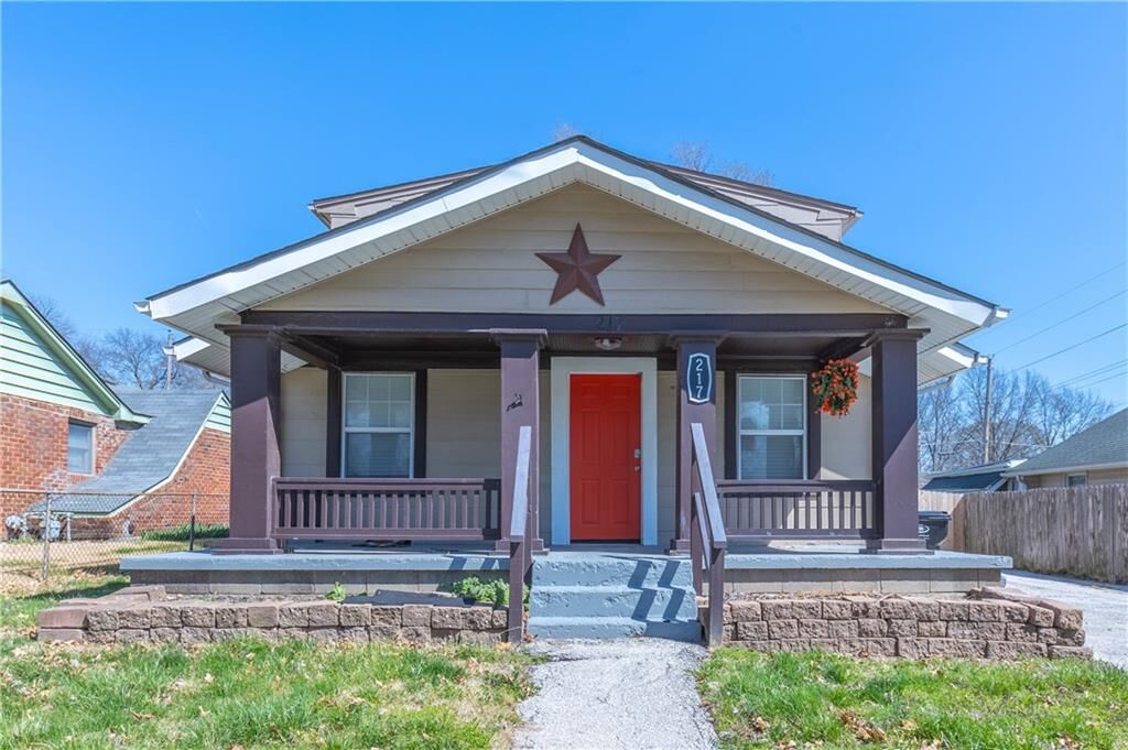Property Photo: 217 S Hunter Street MO 64050