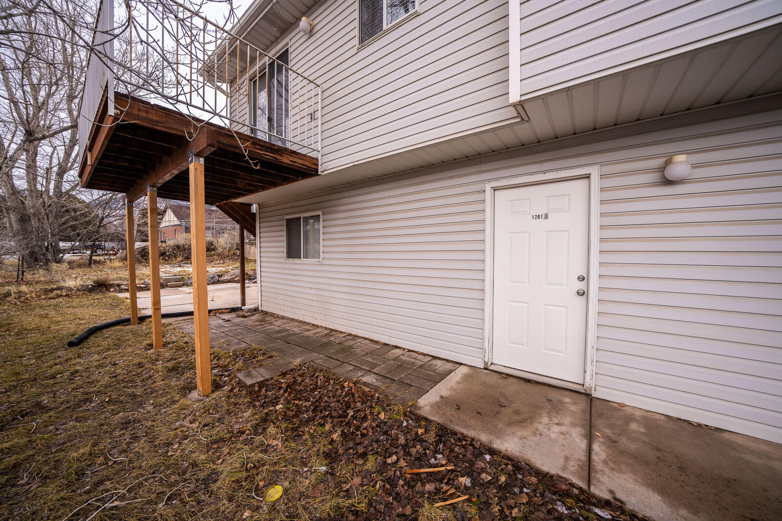 Property Photo:  