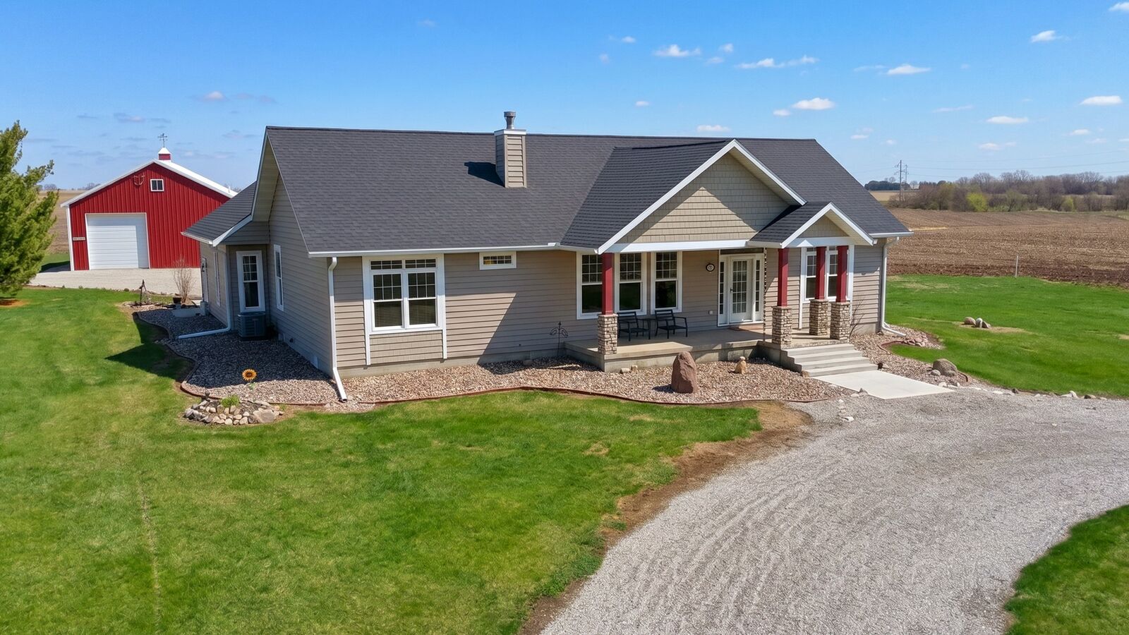 Property Photo: 13121 NE 104th Street IA 50161