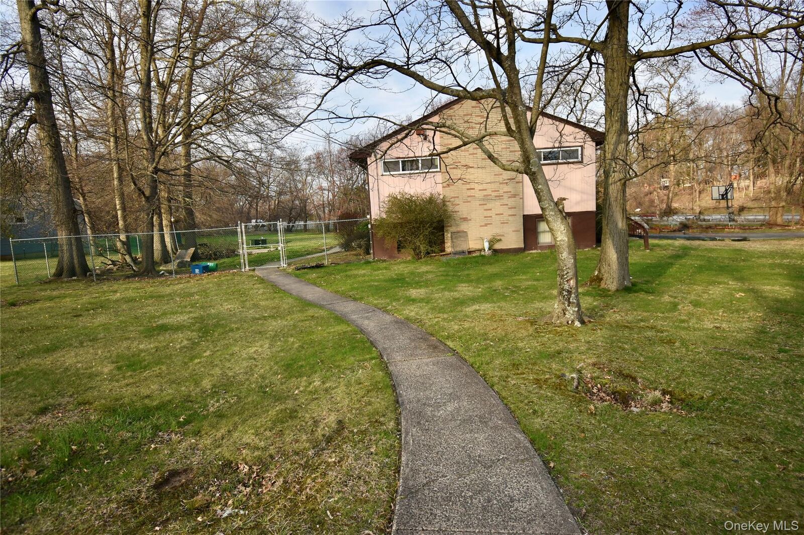 Property Photo:  130 Scotland Hill Road  NY 10977 
