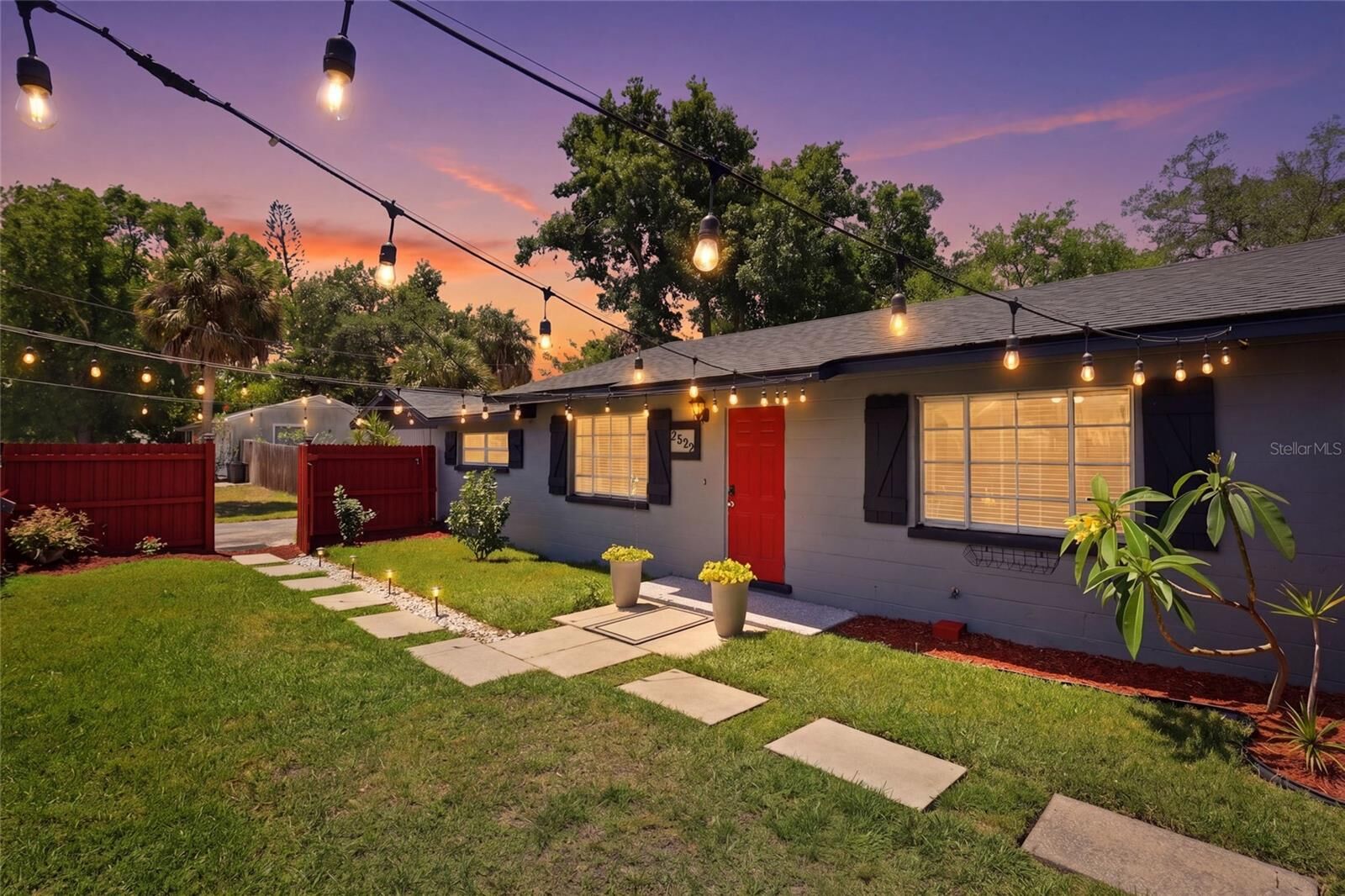 Property Photo:  3825 Old Bradenton Road  FL 34234 