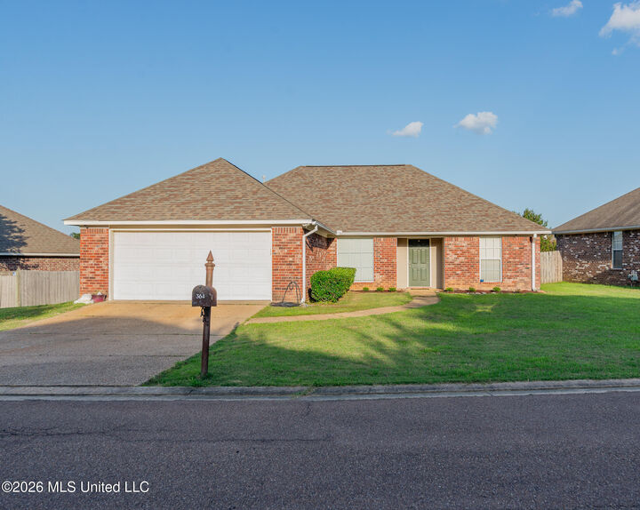 Property Photo:  364 Kings Ridge Circle  MS 39047 