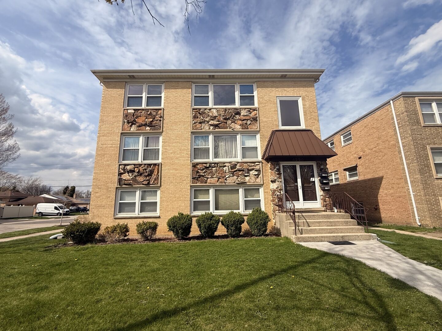 Property Photo:  4220 Oakton Street 2  IL 60076 