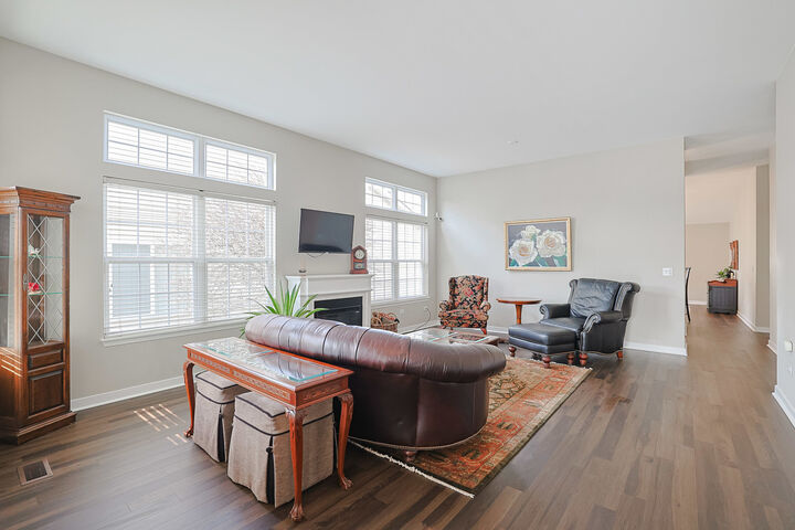 Property Photo:  21450 W Basswood Lane  IL 60544 