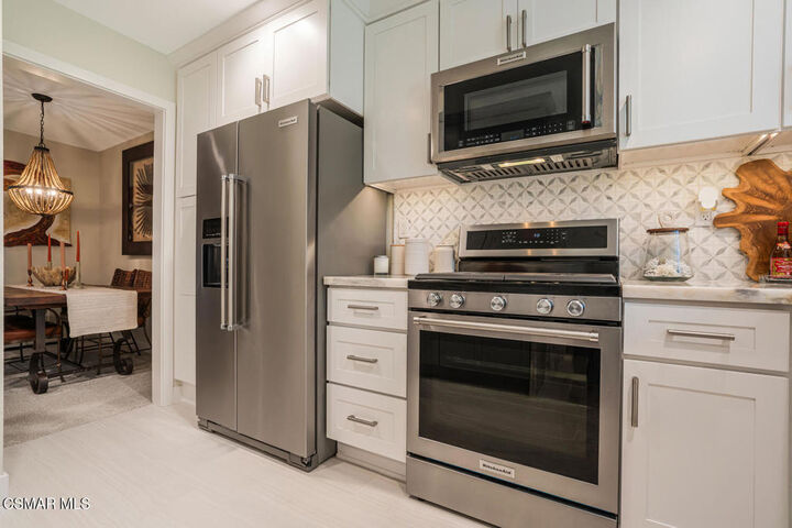 Property Photo:  31556 Agoura Road 2  CA 91361 