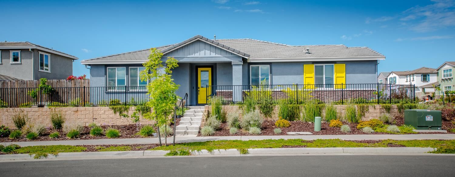 Property Photo:  989 Carbahal Street  CA 95694 