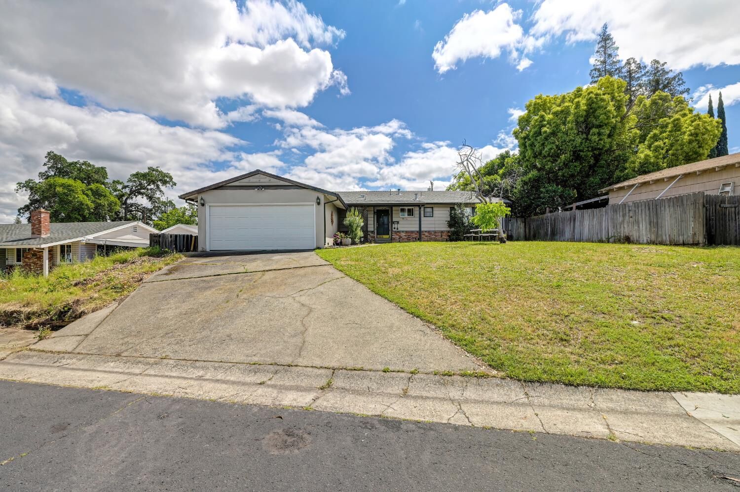 Property Photo:  5832 Northgrove Way  CA 95610 