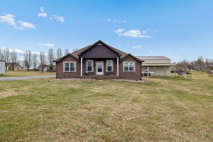 Property Photo:  70 Hayden Drake Ln  TN 37083 