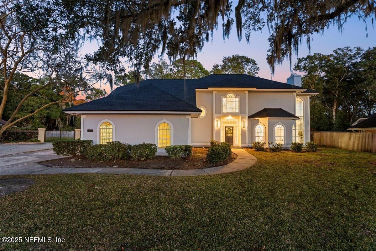 Property Photo: 12063 Cranefoot Court FL 32223