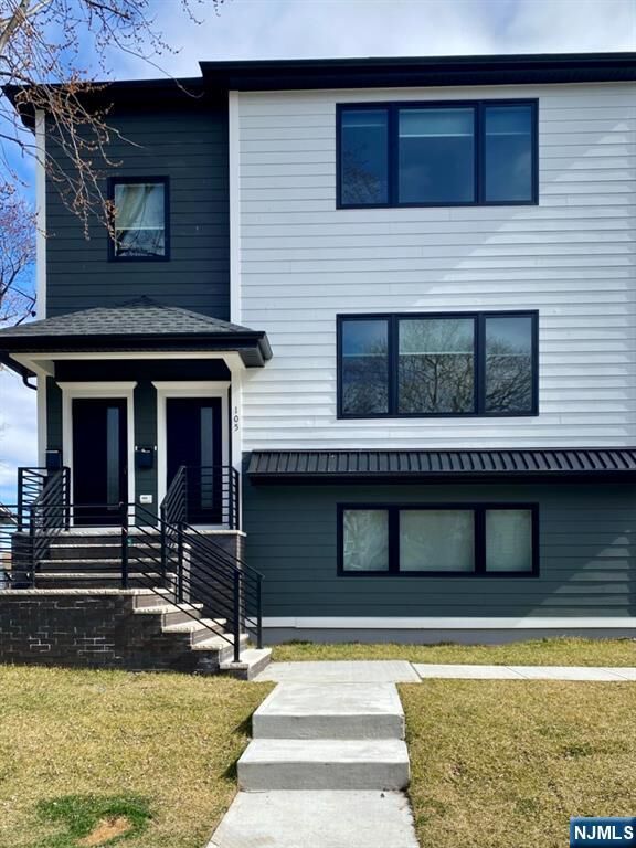 Property Photo:  105 Feronia Way 2nd Fl  NJ 07070 