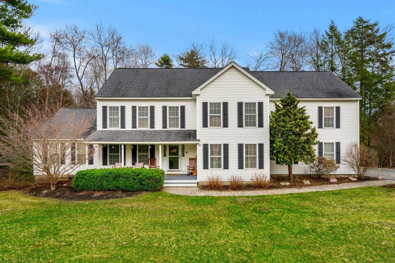 Property Photo: 7 Samantha Avenue NH 03077