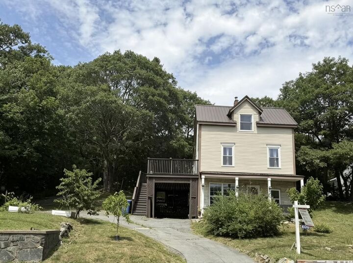 600 Rocky Lake Drive — photo 1