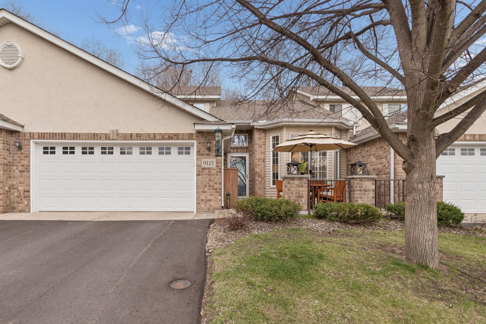 Property Photo:  9121 Meadow Place  MN 55378 