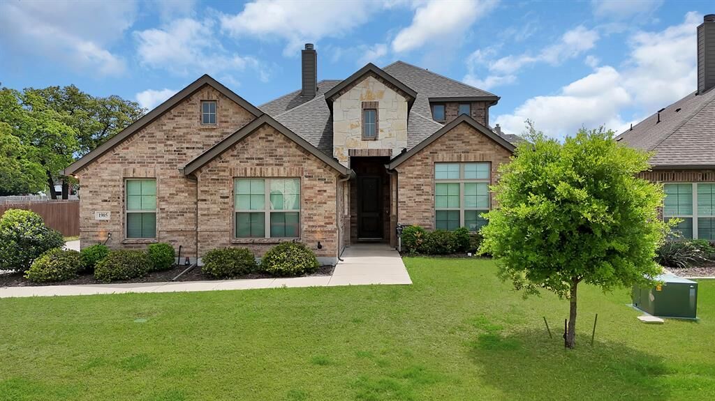 Property Photo:  1905 Silver Falls Drive  TX 76028 