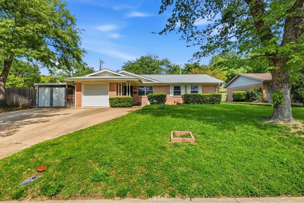 Property Photo: 3551 Bandera Road TX 76116