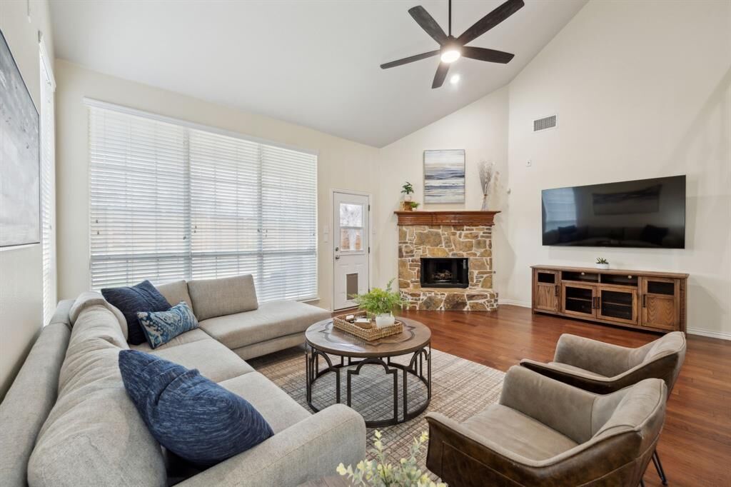 Property Photo:  1261 Golf Club Drive  TX 76226 